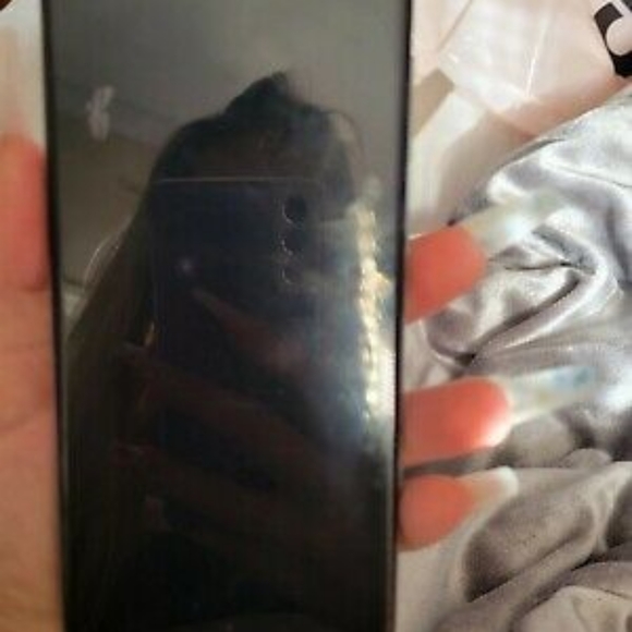 Samsung galaxy A70 Unlock 128GB 6.7 Size Screen - Picture 4 of 10